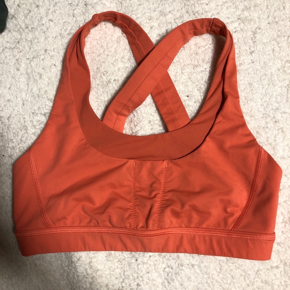 Lululemon Sports Bra w/ pockets - bright orange 🍊